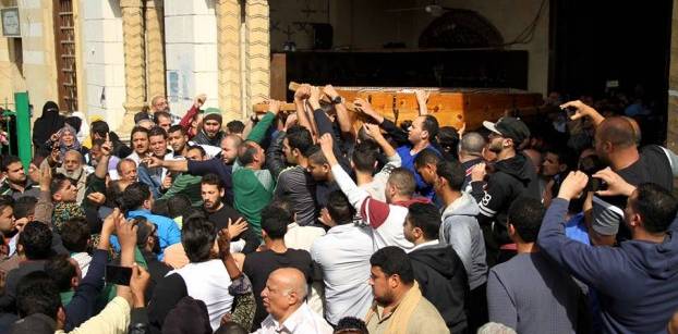 Riot erupts in Cairo after policeman kills one, wounds two, over cup of tea