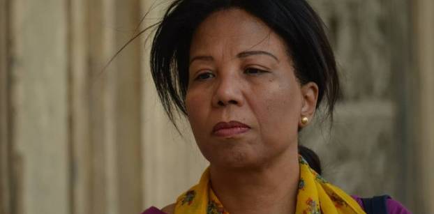 Egyptian women's rights advocate Azza Soliman freed on bail