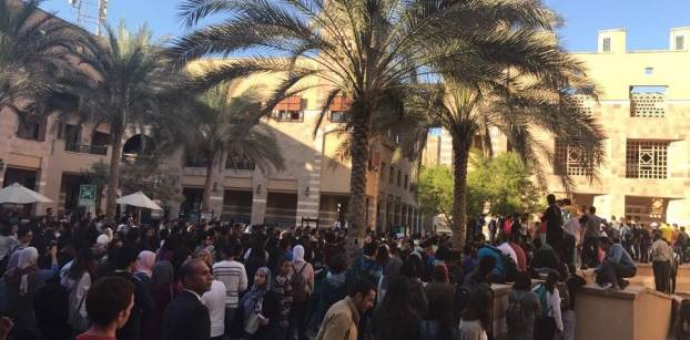 AUC to accept next tuition installment on old exchange rate, students remain skeptical