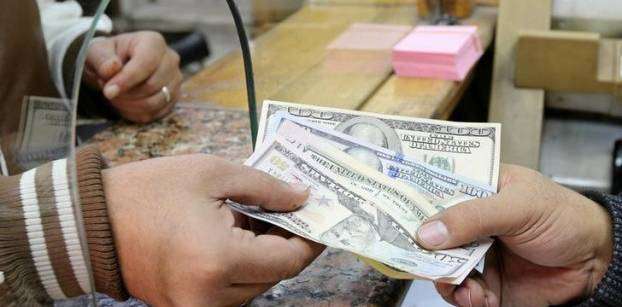 Egyptian pound strengthens on weaker dollar demand from importers
