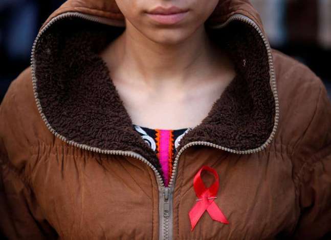Egyptian women with HIV hide from social stigma in silence
