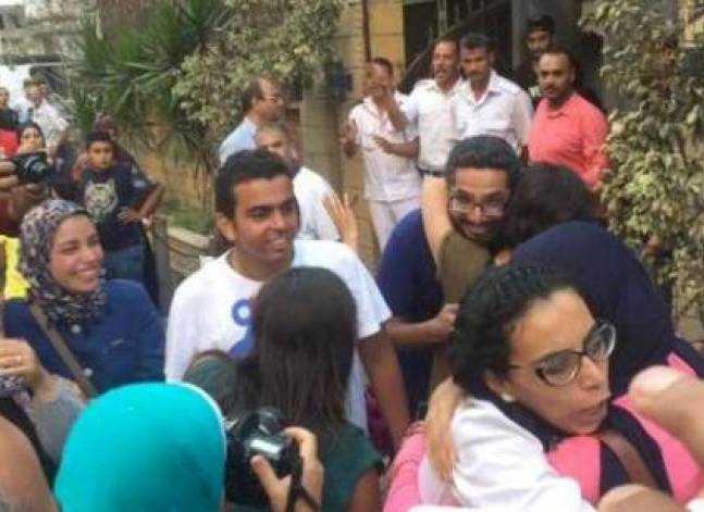 Political activists Mahinour al-Masry and Youssef Shaaban released