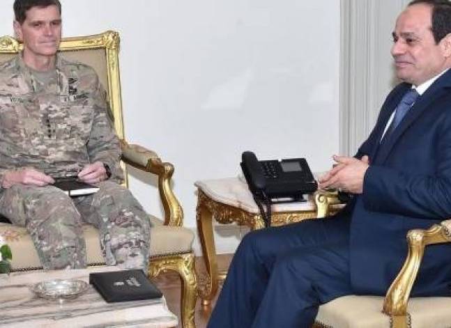 Al-Sisi discusses military relations with commander of the US CENCOM
