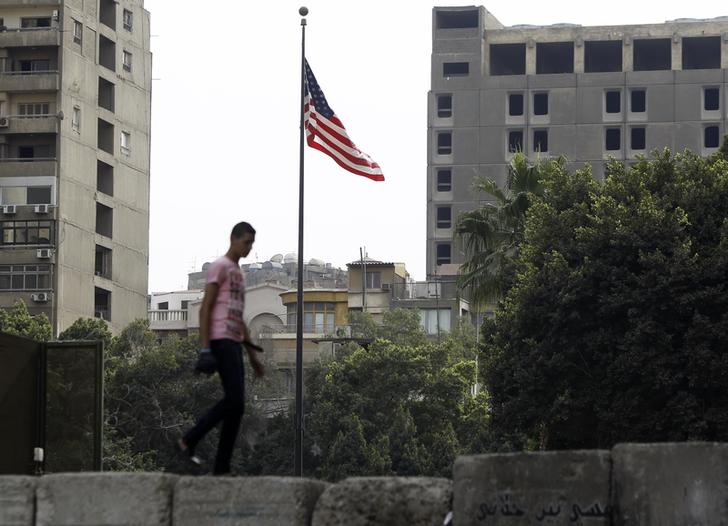 U.S. embassy advises citizens in Egypt to avoid demonstration areas