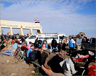 Libya closes Egypt border for security reasons