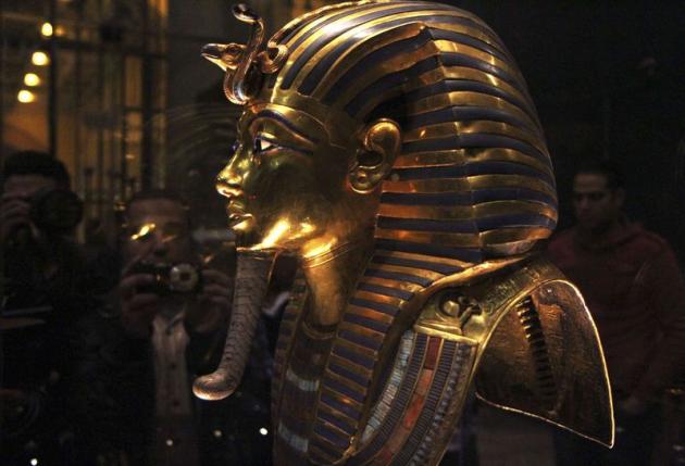 King Tut's golden mask restored, back on display in the Egyptian Museum