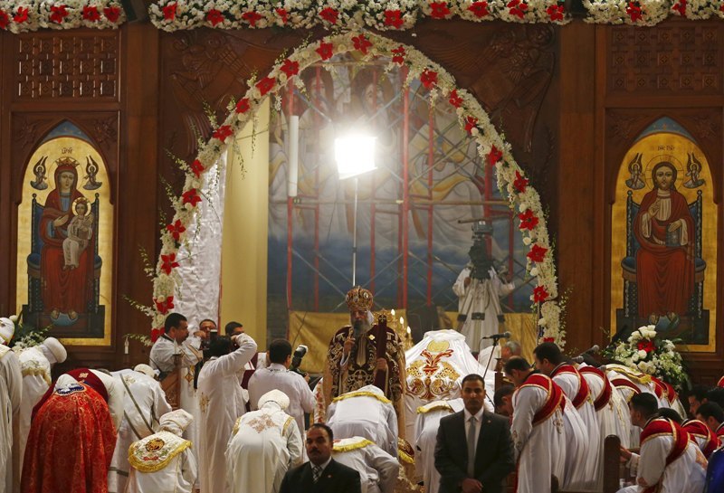 Egyptian Christians celebrate Coptic Christmas, Pope thanks Sisi for attending Eve mass