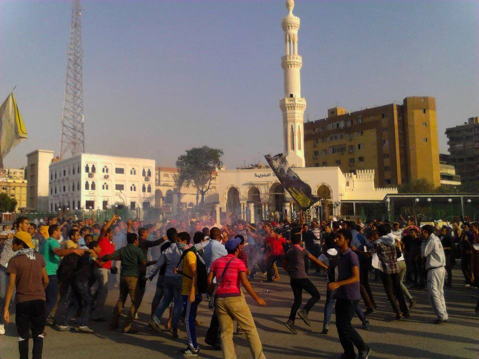 Pro-Mursi students protest at Rabaa – FJP