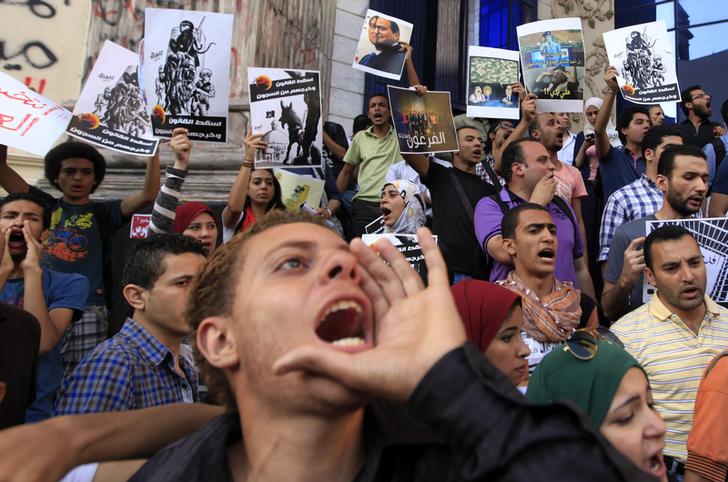 REUTERS - Egypt activists say arrests spike ahead of general strike