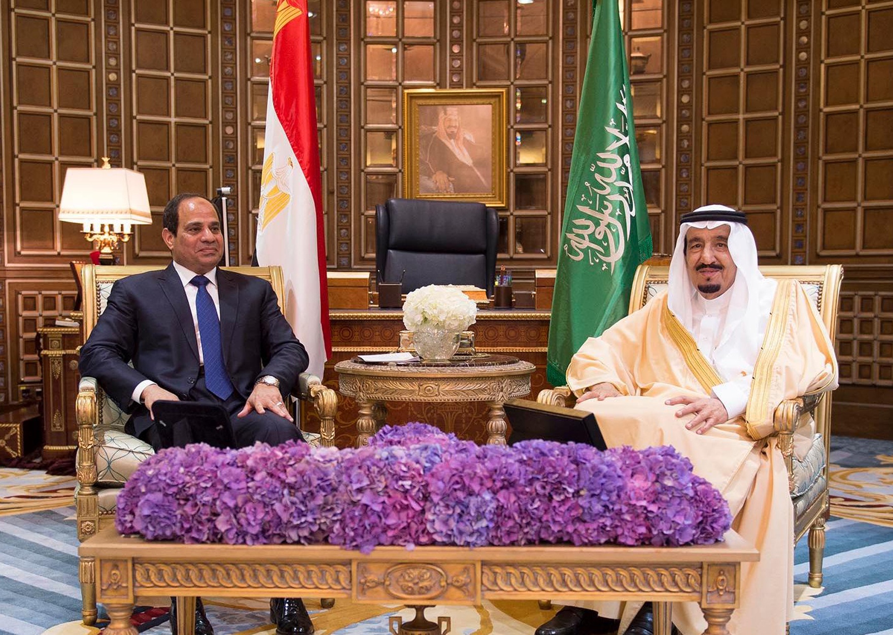 Sisi tells Saudi king: Gulf's security is a red line for Egypt