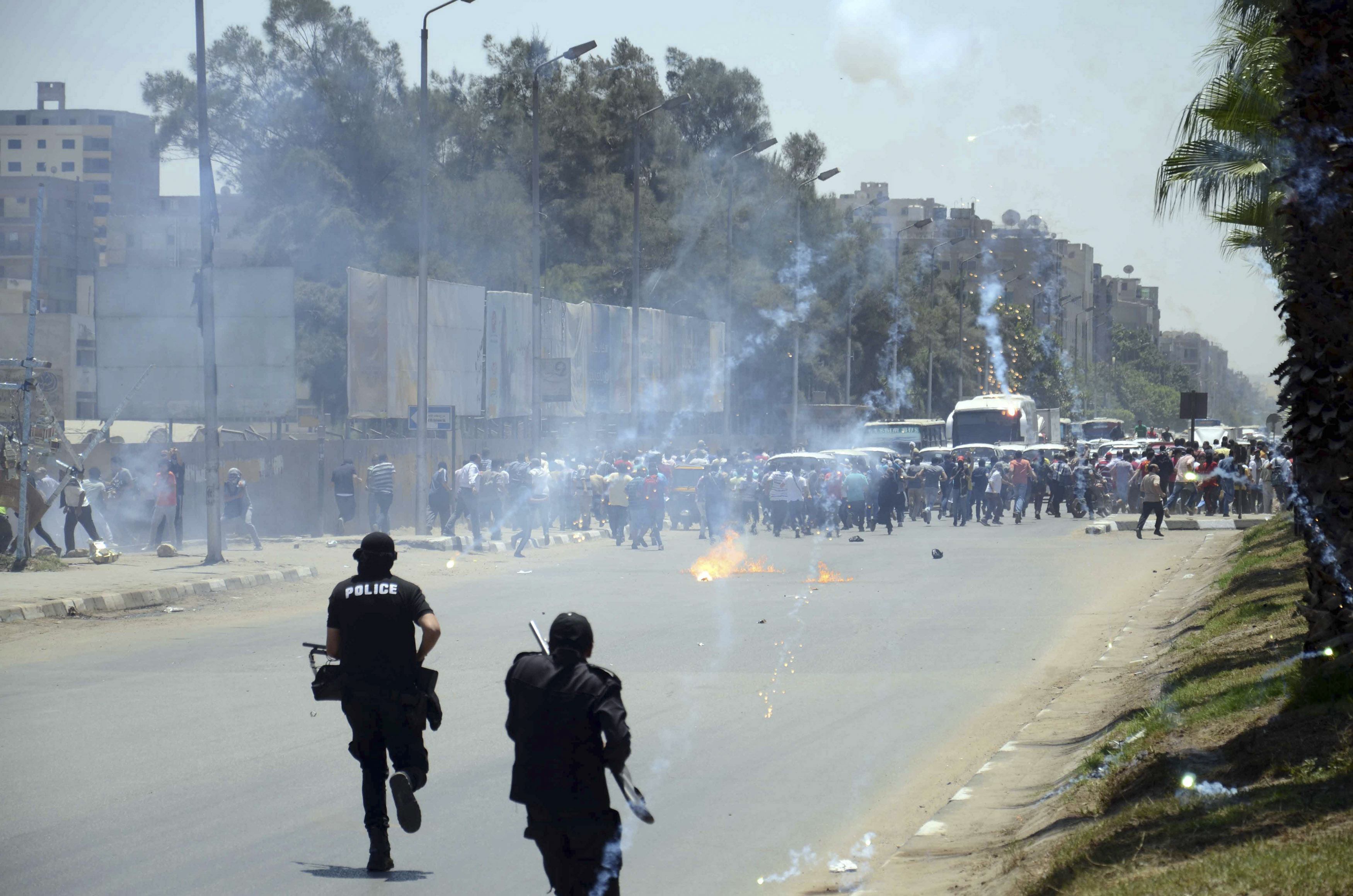 Policeman killed, three injured in Cairo clashes