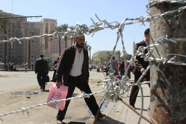 Protesters close Tahrir Square again, gunshots heard in nearby square