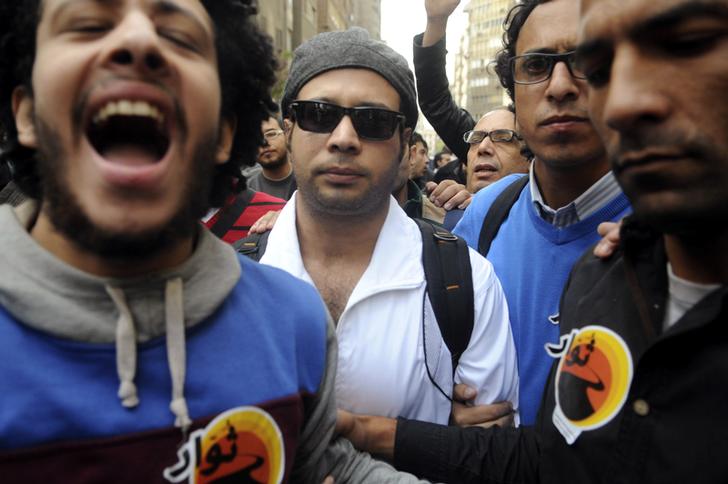 BREAKING l Egyptian court bans prominent youth movement April 6