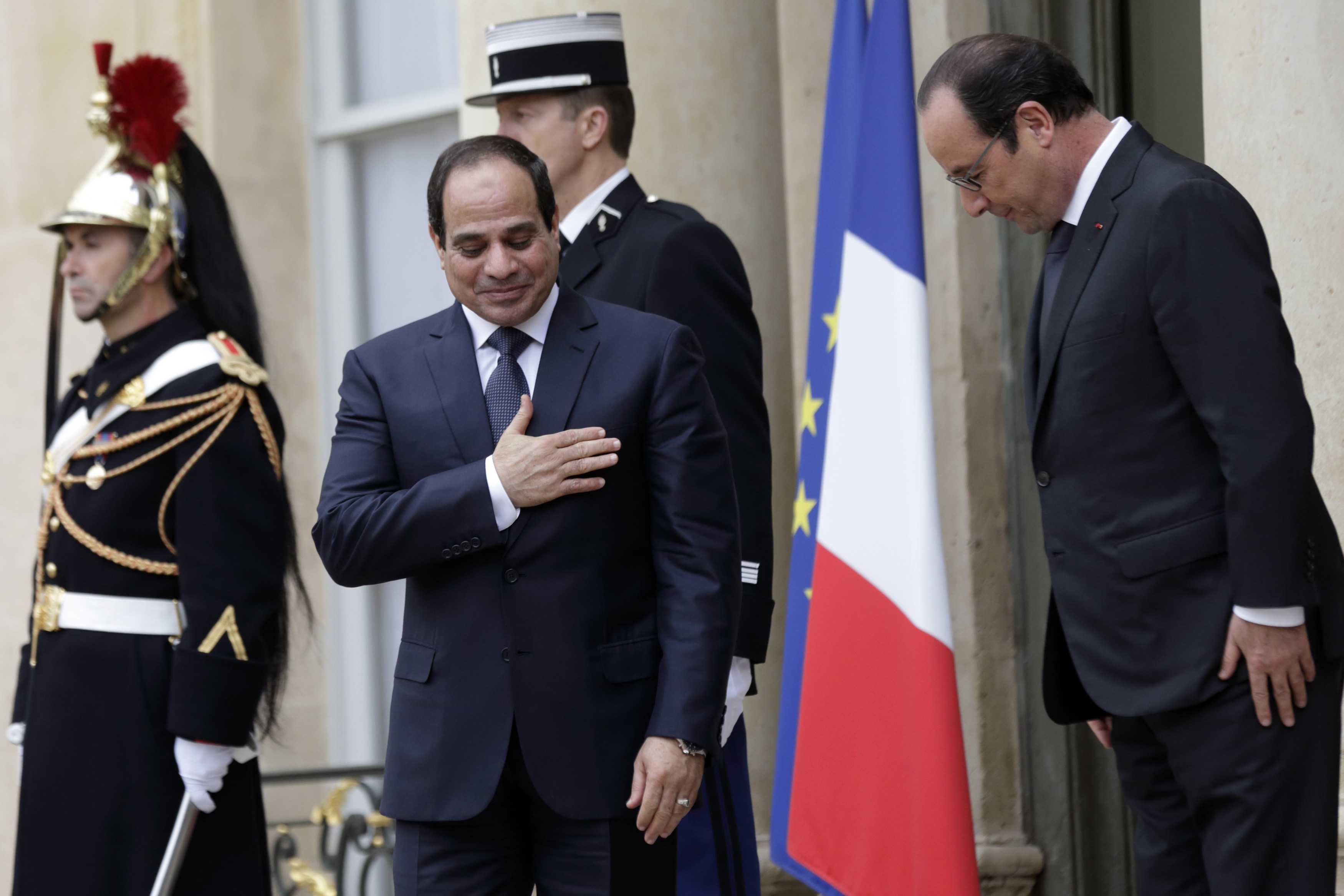 Sisi attends Egyptian-French summit in Paris