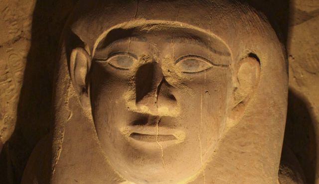 Egypt recovers looted pharaonic statue