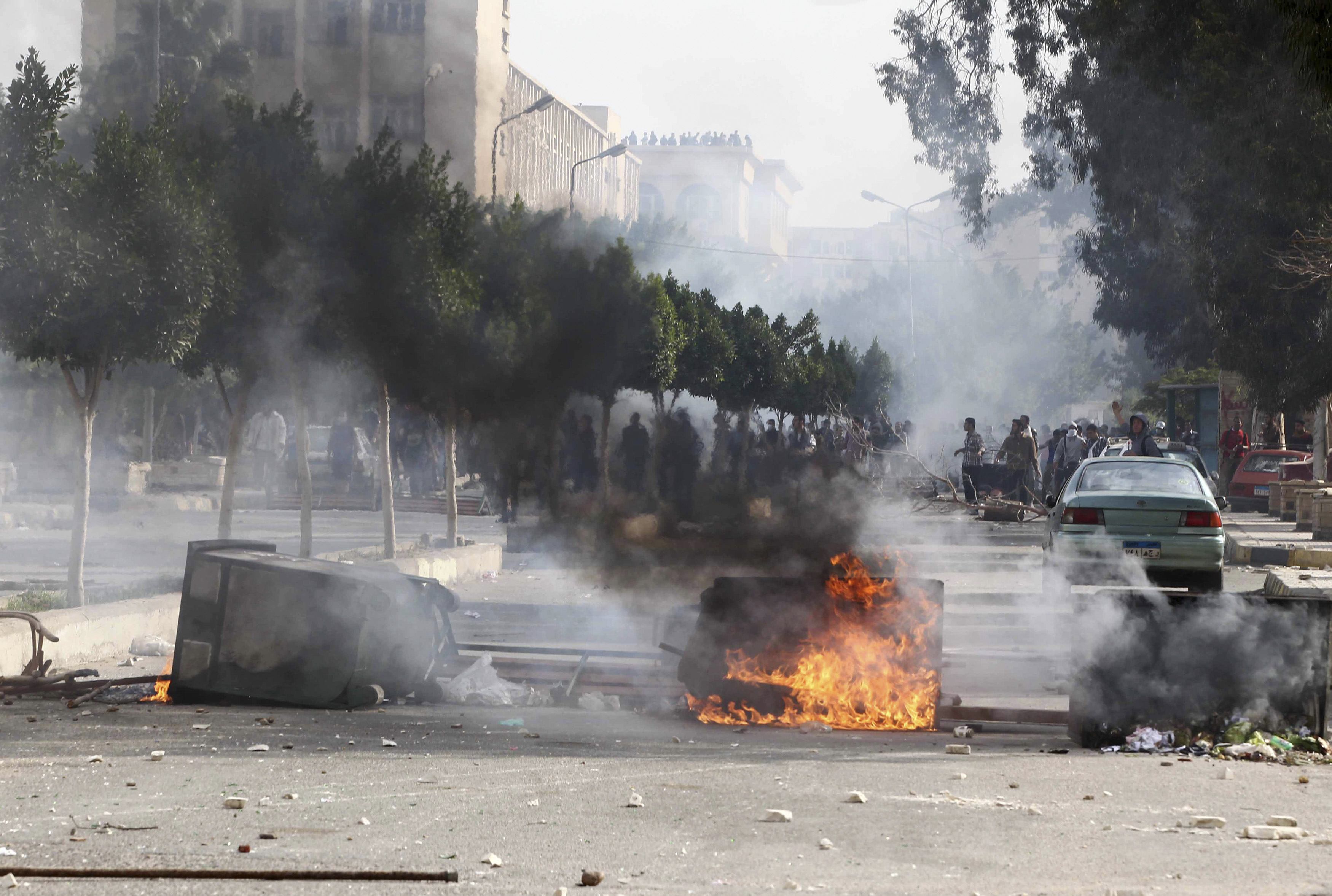 Gunmen kill three policemen at Cairo's Al-Azhar University