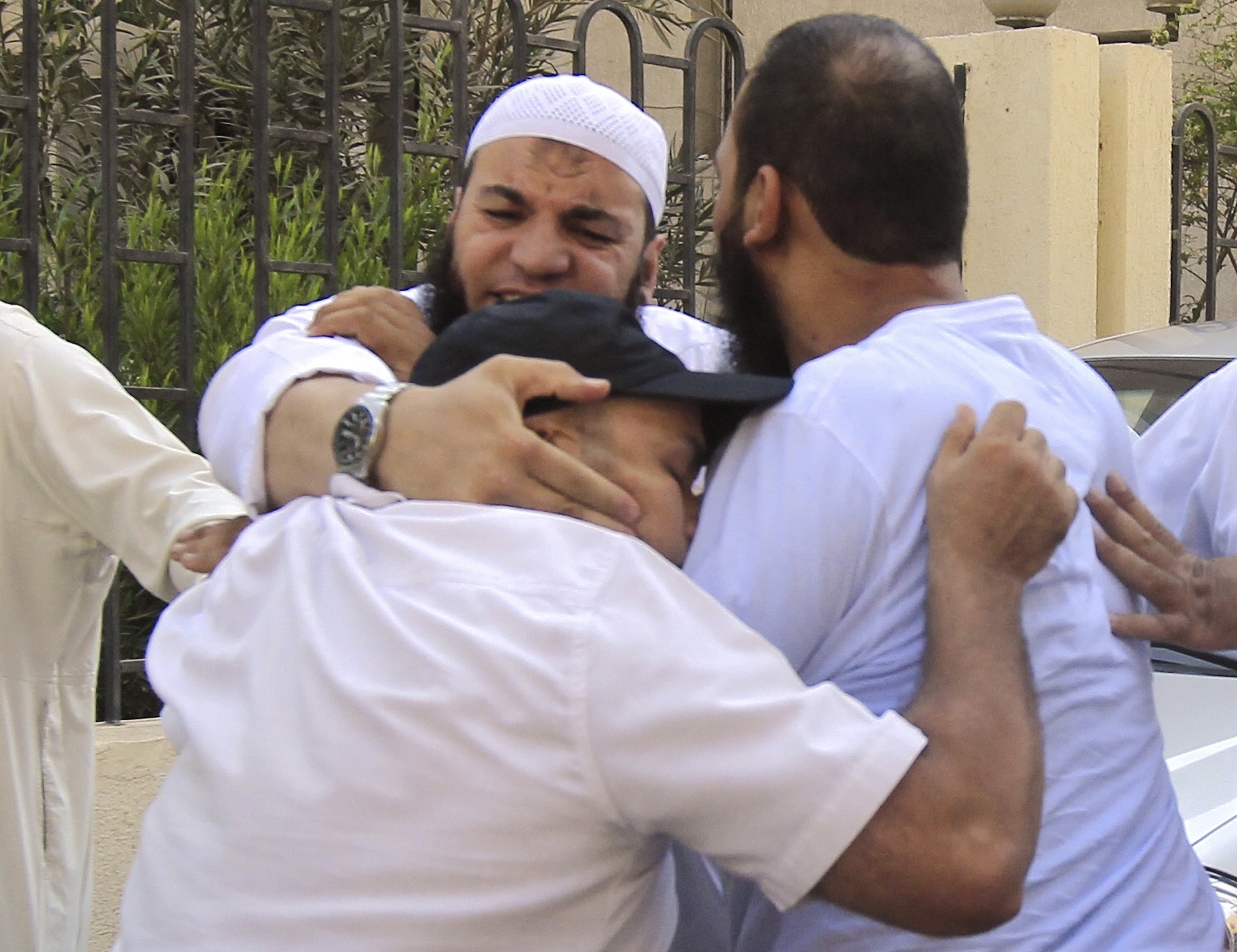 Salafist preacher Borhami accuses ElBaradei of inciting violence 