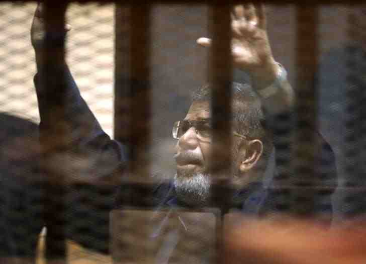 Mursi 'espionage' trial postponed to Jan 31