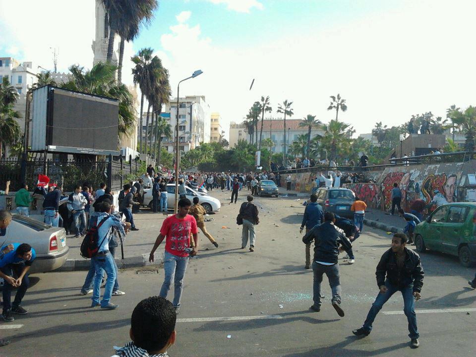 Police and civilians disperse Brotherhood student protest