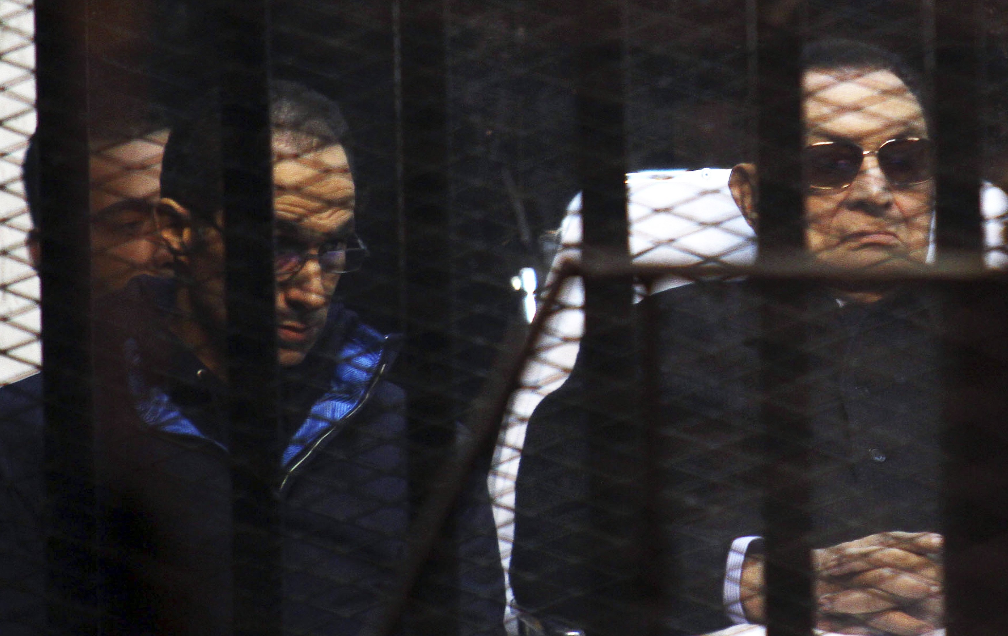 Alaa and Gamal Mubarak yet to be released - prison department