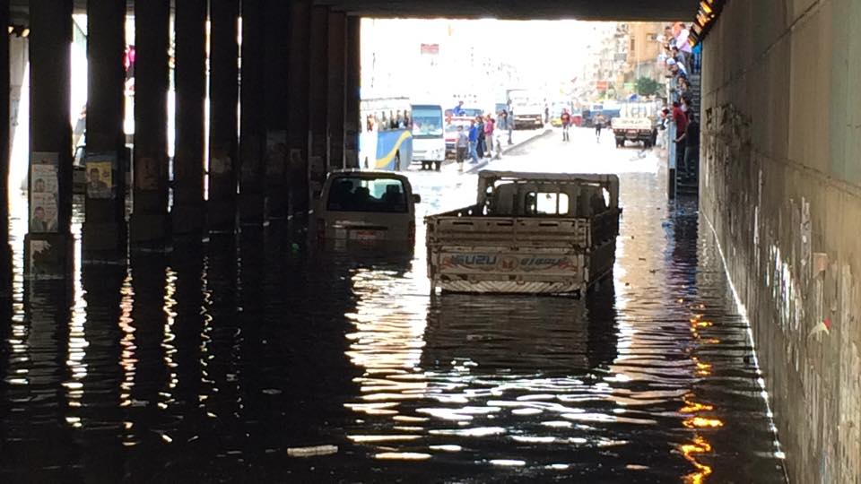 Five killed in Alex, bad weather disrupts power across Egypt