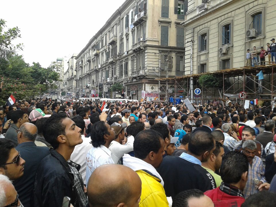 Hundreds in Alexandria demand army intervention against Mursi