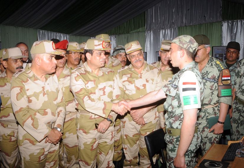 General signals Egypt army staying out of politics
