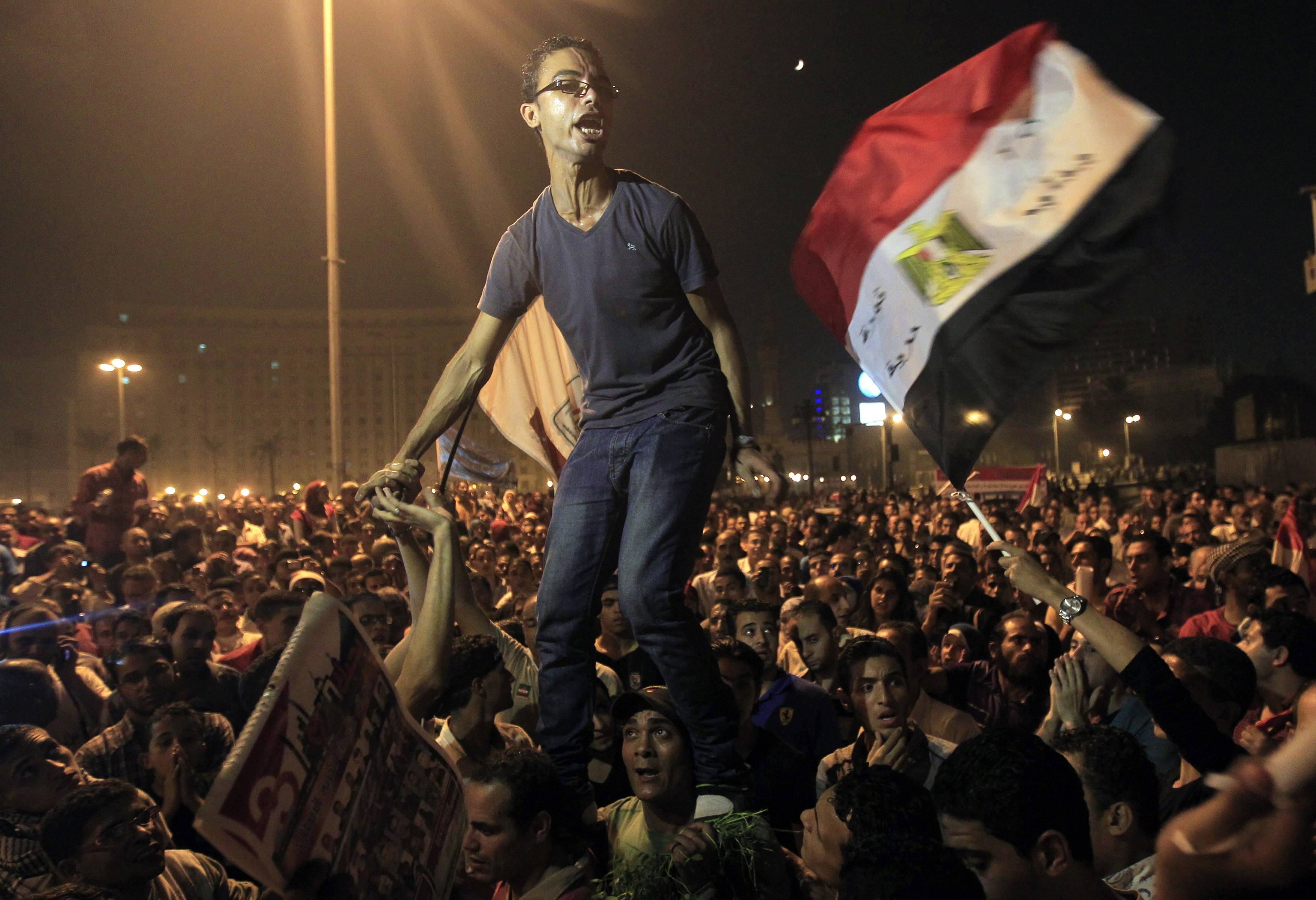 Egypt's draft constitution should worry investors