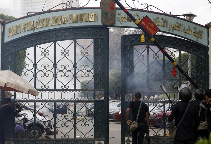 Youm 7 says editor wounded in Cairo University clashes 