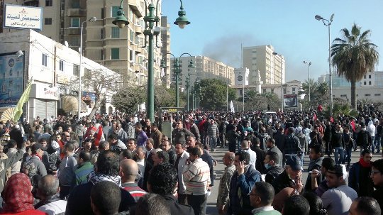 Anti-Mursi protesters, unknown persons clash in Alexandria