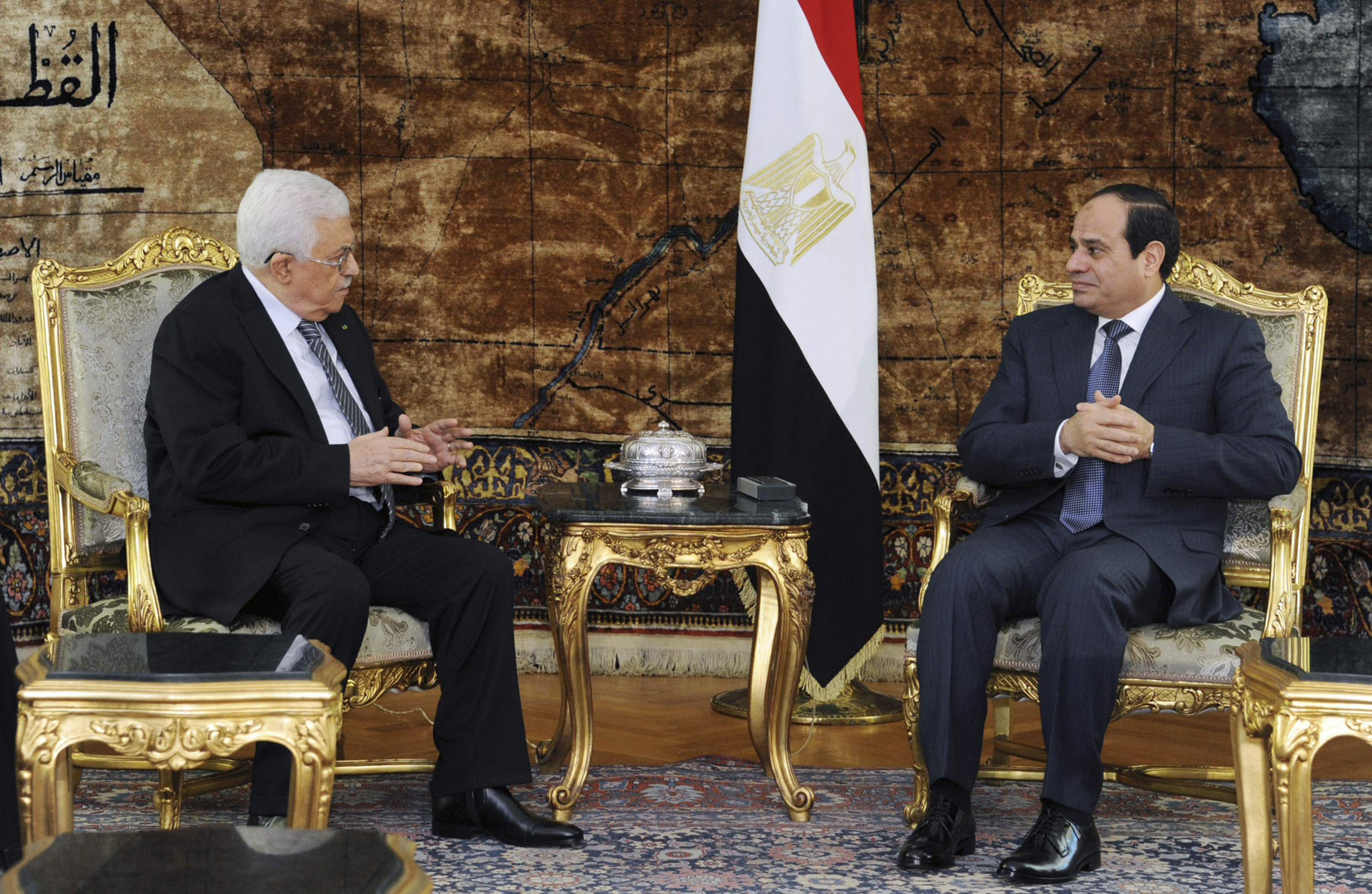 Sisi meets Palestinian President in Cairo