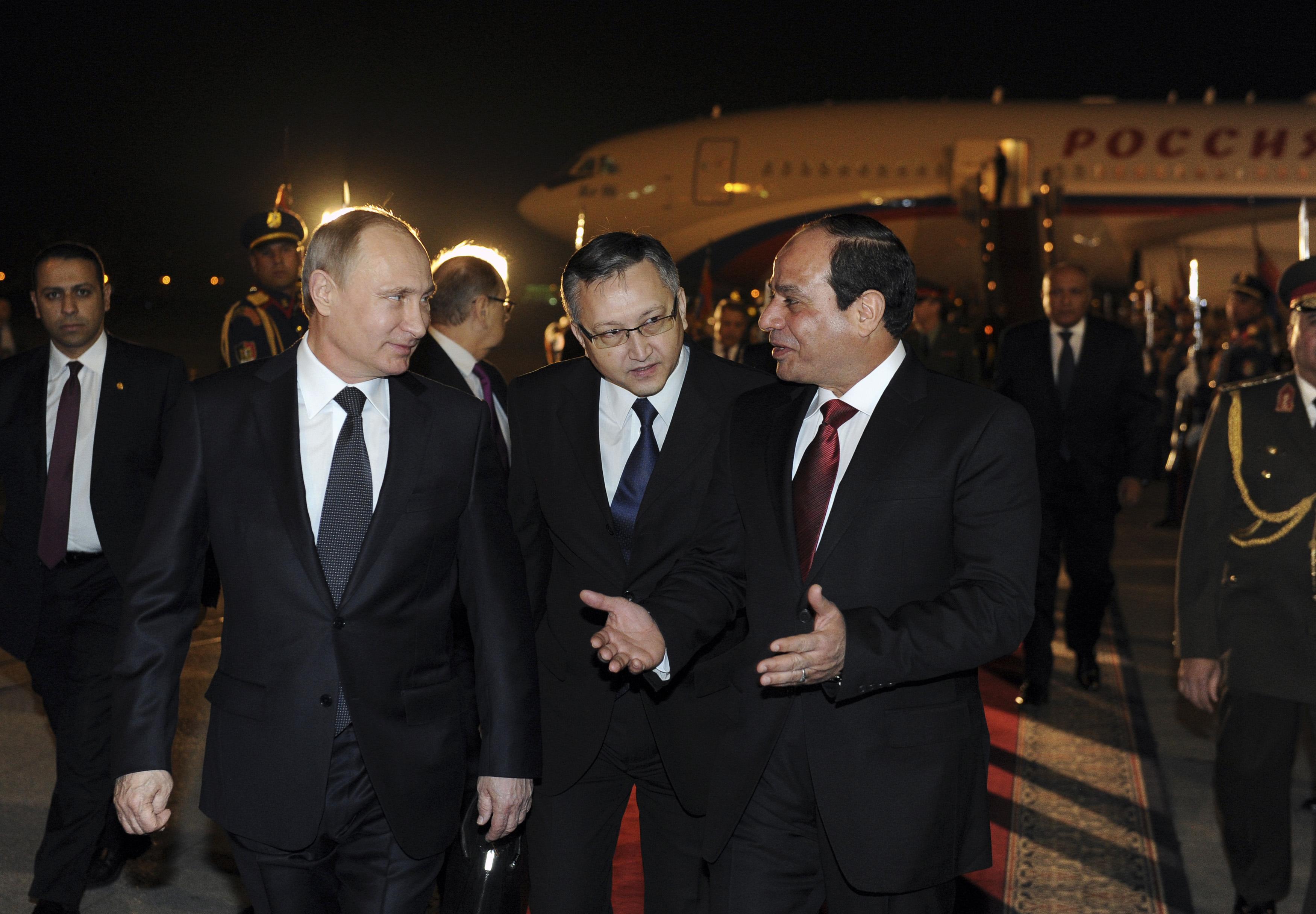 Putin arrives in Cairo