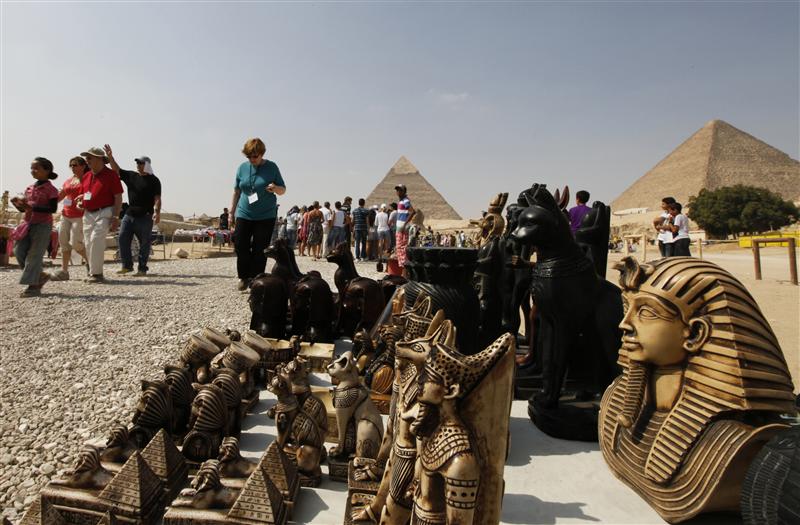 Europeans make up 70 pct of Egypt's tourists