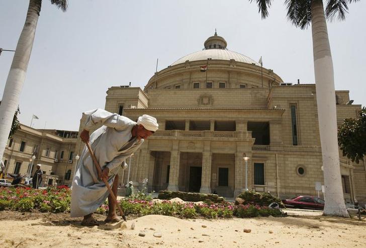 Cairo University bars presidential campaigning on campus