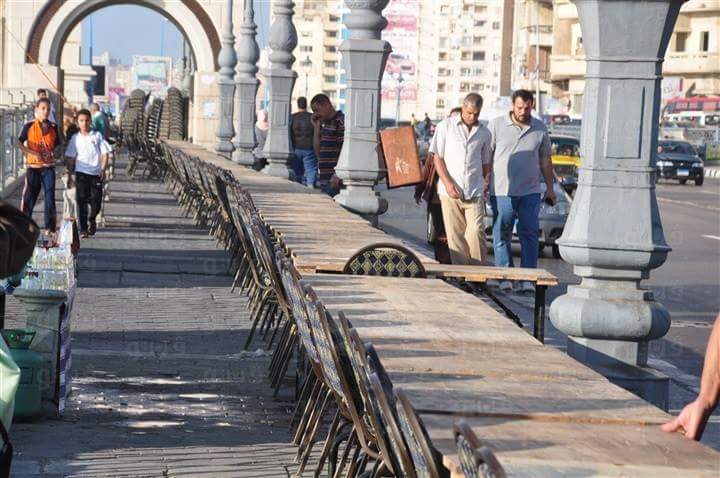 Egypt's Alexandria breaks world record for longest iftar table, despite scuffles