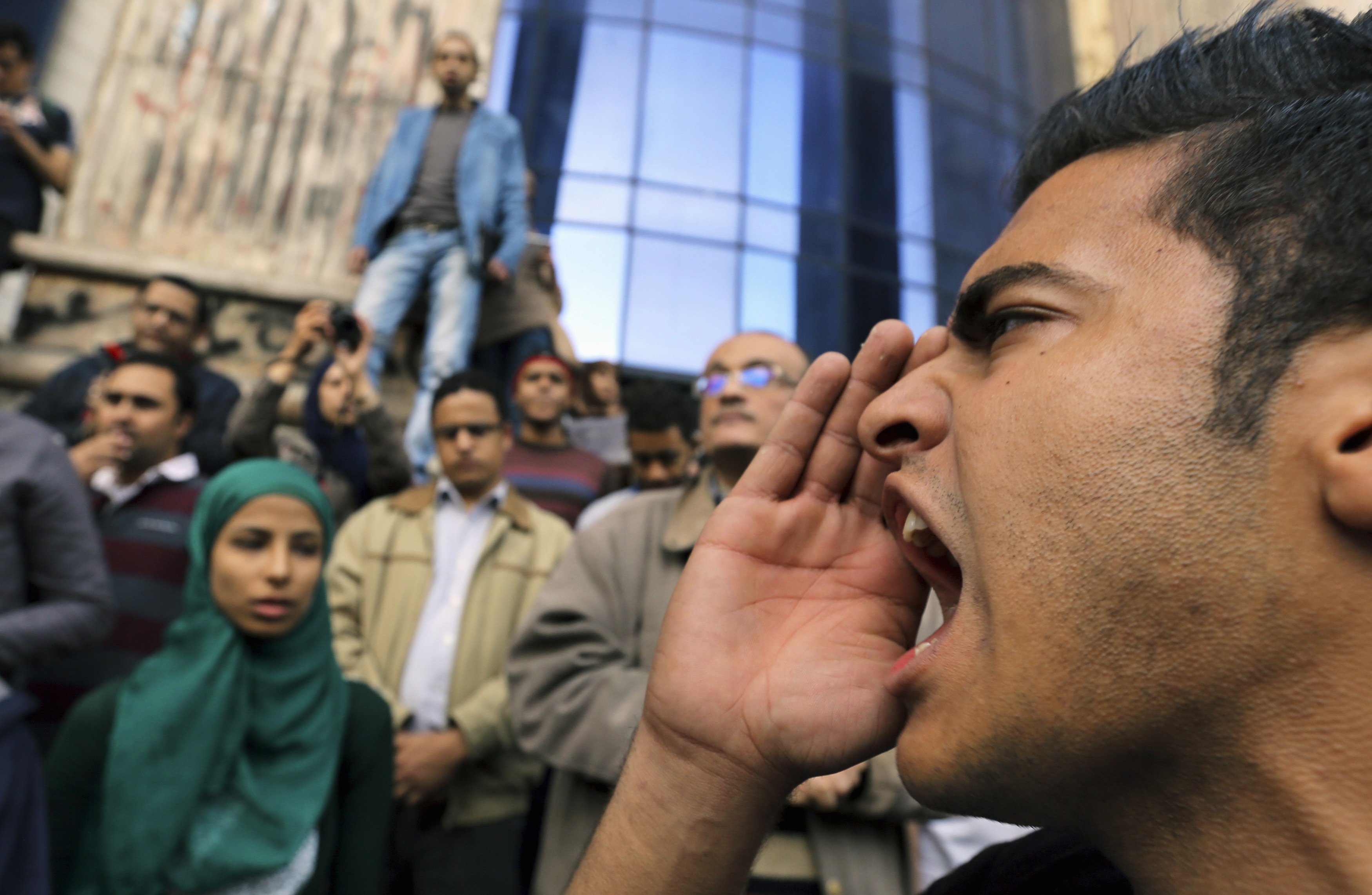 In Egypt, Mubarak verdict signals return of old order