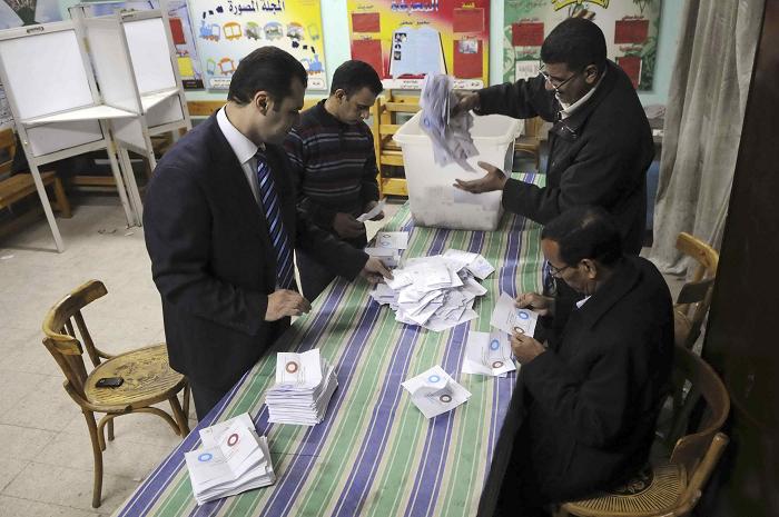 Cairo results: 43% with constitution, 56% against it