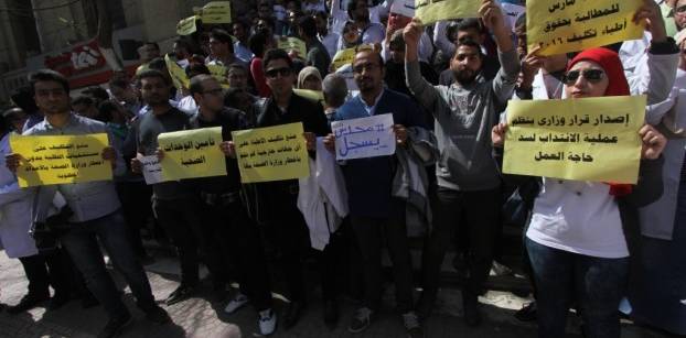 "الأطباء" تدعو لوقفة احتجاجية يوم 5 ديسمبر للمطالبة بزيادة بدل العدوى
