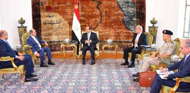 السيسي ورئيس الوزراء الأردني يتفقان على مواصلة تطوير الجامعة العربية