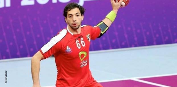 الأحمر لاعب منتخب اليد: حمل علم مصر في افتتاح الأولمبياد شرف عظيم