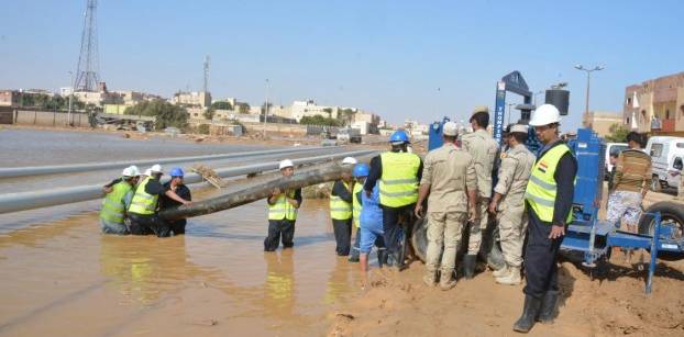 بالصور.. الجيش يواصل رفع آثار السيول بالمناطق المتضررة