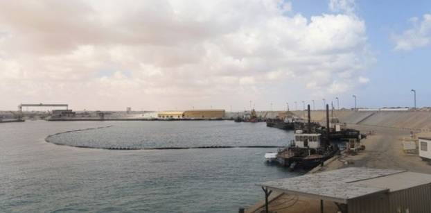 مصر تدين الهجوم على منشآت نفطية في ليبيا