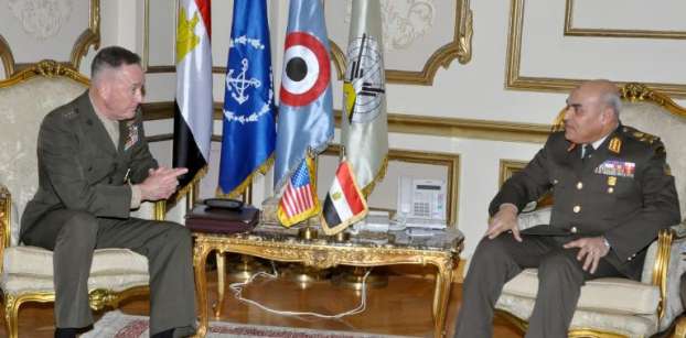 صدقي صبحي يبحث مع رئيس هيئة الأركان الأمريكية مجالات التعاون العسكري
