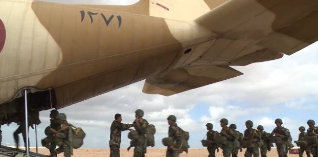بالفيديو- القوات الروسية والمصرية تستعرض مهاراتها في "حماة الصداقة"