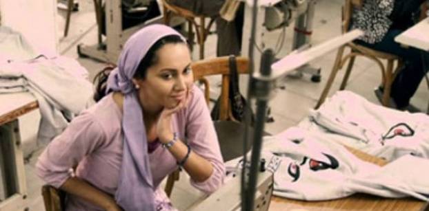 من "هند وكاميليا" إلى "فتاة المصنع" محمد خان يجسد أحلام النساء
