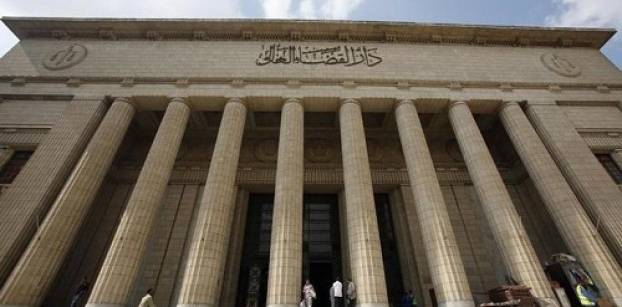 محكمة تقضي بتغريم هشام جنينة وصحفيين اثنين بتهمة سب وزير العدل الأسبق
