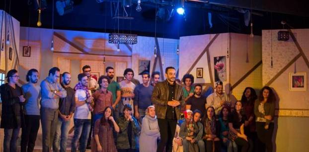 "حَل الضفاير" عرض مسرحي يناقش التمييز ضد المرأة