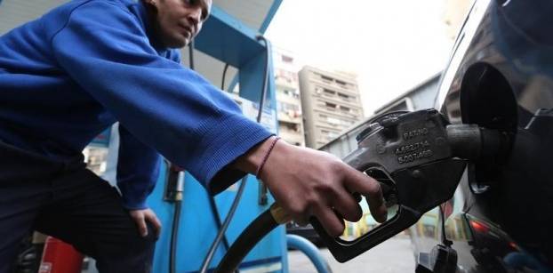 خطة لرفع سعر الوقود بنسب تتراوح بين 7% و12% خلال العام المالي الجاري