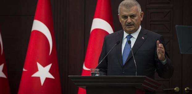 رئيس الوزراء التركي: نؤيد تطوير العلاقات مع مصر