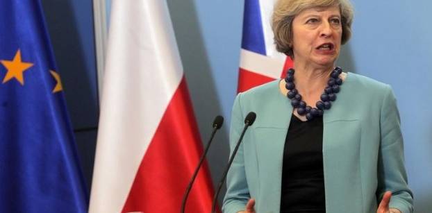 السيسي ورئيسة وزراء بريطانيا يبحثان سبل استئناف رحلات شرم الشيخ